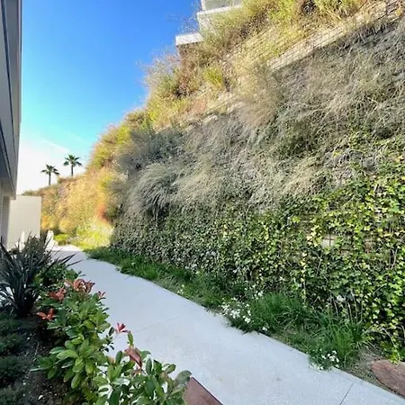 Stunning Three Bedroom Townhouse With Great Views! Apartment Estepona