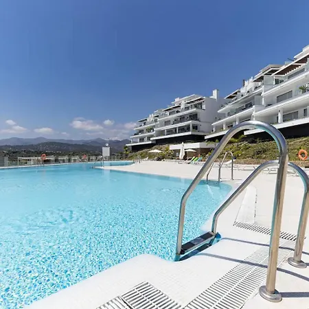 Stunning Three Bedroom Townhouse With Great Views! Apartmán Estepona